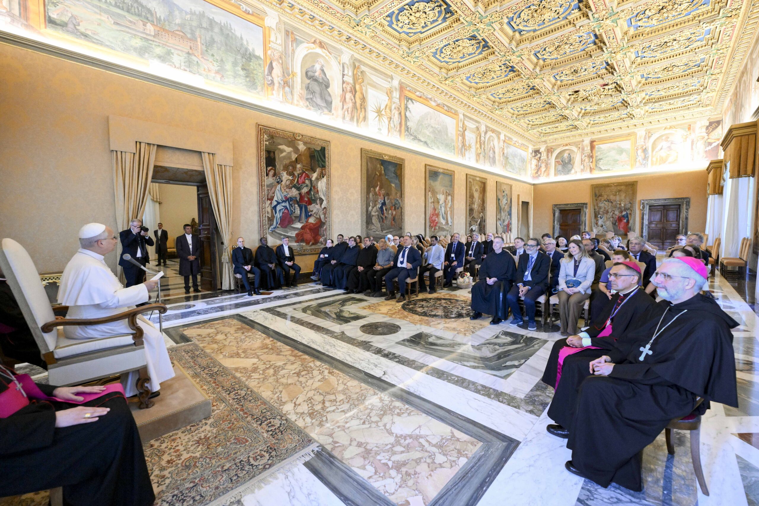 Leone XIV: Ridare slancio alla formazione politica